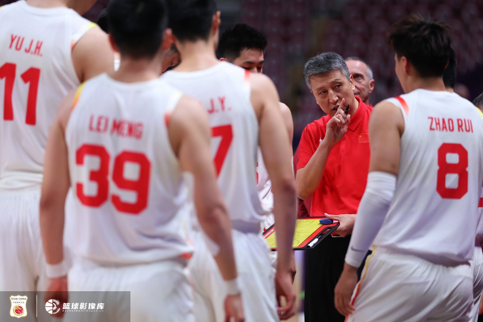 媒体人：重回亚洲杯决赛舞台的中国队已完成目标 放手去干就完了